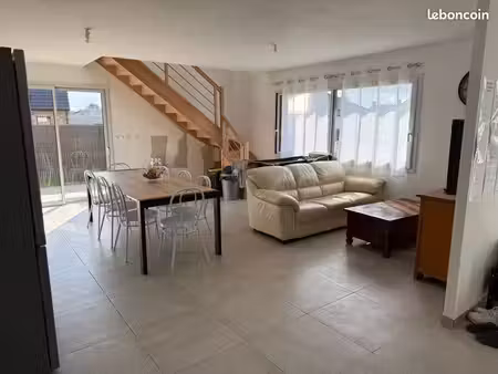 studio à louer au rez de chaussée