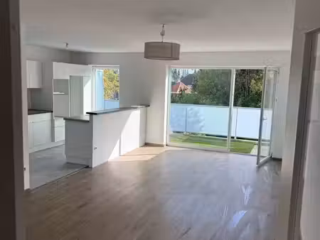 appartement 3 chambres - résidence reconnue - belle cuisine - refait neuf