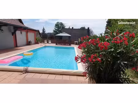 maison - 8 pièces - 5 chambres - avec piscine