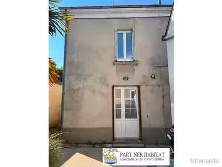 immeuble 4 pièces 80 m²