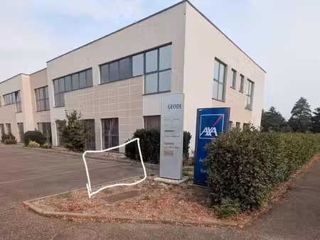 cabinet neuf à louer à louer (ou bureau)