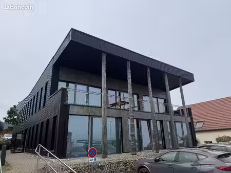 bureaux 268 m²