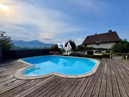 maison 7 pièces 175 m²