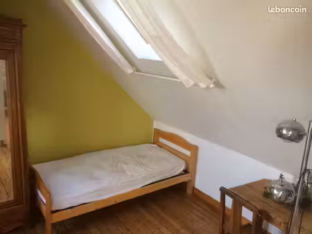chambre meublée