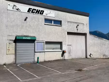 local commercial ou artisanal 390 m2 à louer - sevrier