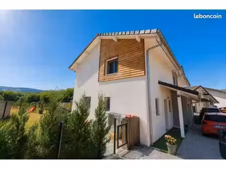 maison jumelée 92 m² – 3 chambres – vue montagnes – terrain 400 m²