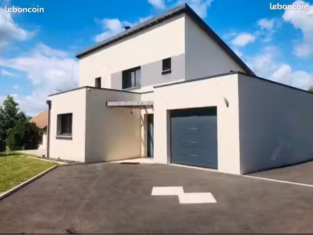 maison architecte 163m2 sur parcelle close de 780m2