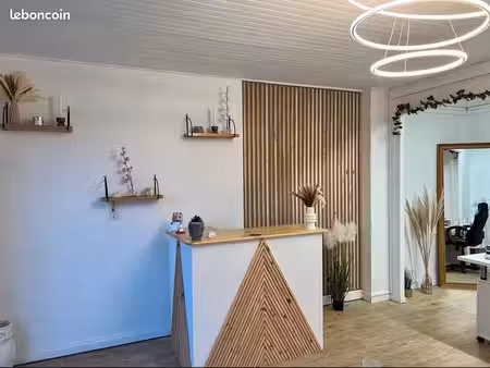 location local commercial