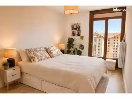 appartement 3 pièces 80 m²