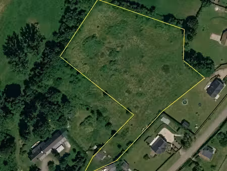 maison à rénover 82m2 - terrain 1.8ha