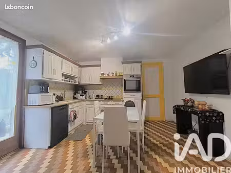 propriété 6 pièces 115 m²