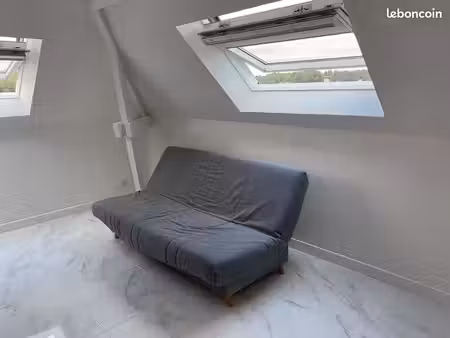 location studio dans une charmante résidence arborée à maule