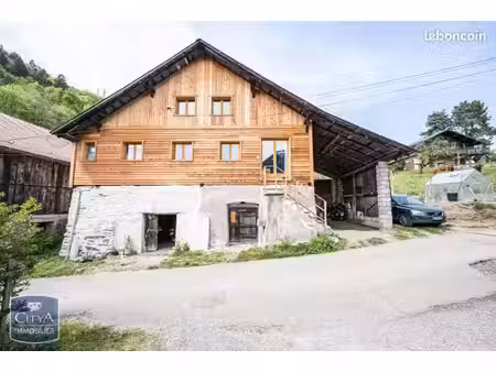 chalet 5 pièces 126 m²