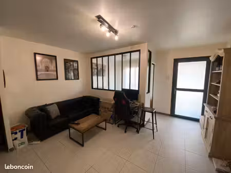 appartement rdc 2 pièces 34m2  2 places parking +cave