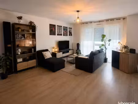 t2 49 m² + parking sous-sol inclus – luciline / docks 76  résidence 2015  dpe c5