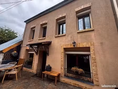 maison 4 pièces 99 m²