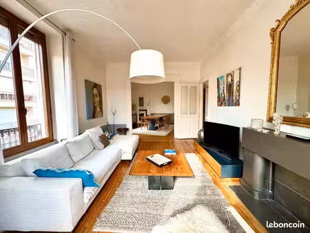 appartement 5 pièces 118 m2  hyper-centre annecy  immeuble 19ème