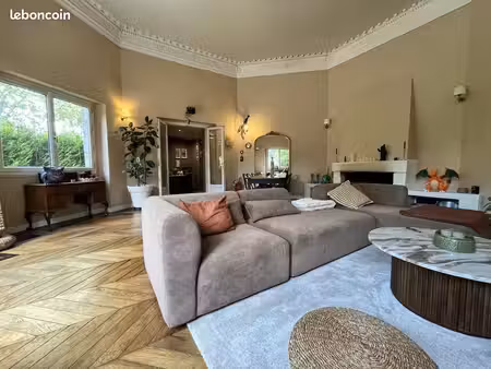 appartement 4 pièces 134 m²