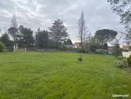 vend terrain a batir niort