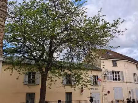au coeur de carrières  quartier historique