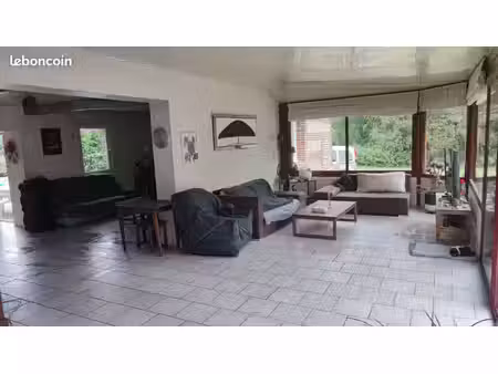 propriété 1 6 ha avec piscine proche forges-les-eaux