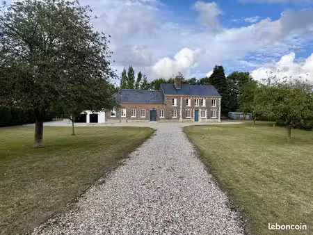 maison 8 pièces 260 m²