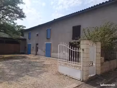 maison de caractère dans petit hameau