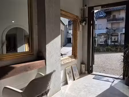 local commercial