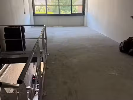 local commercial