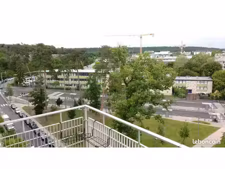 appartement 71 m2 dernier etage  belle vue
