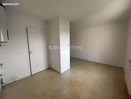 studio 1 pièce 21 m²