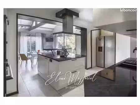 propriété 6 pièces 175 m²