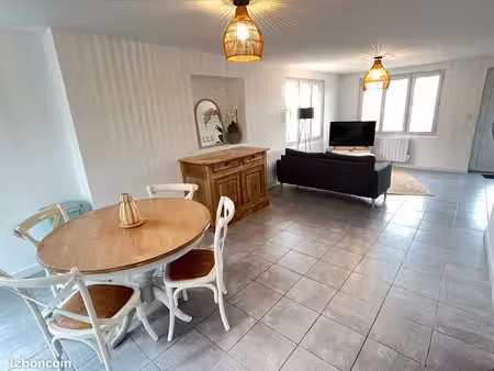 maison meublée à niort (79000) - 2 chambres - 70 m² - cour + balcon - proche maif et unive