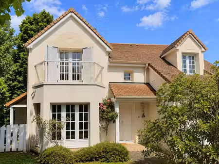 maison 6 pièces 135 m²