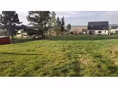 terrain 1 278 m² herissart