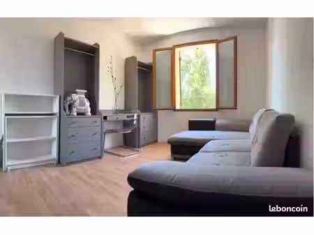 joli studio meublé 33 m² – 3 min gare les clayes‑sous‑bois – libre immédiatement
