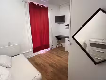 apt 14 m² - meublé - centre