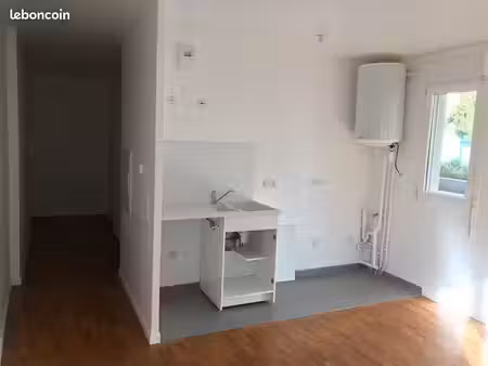 studio 1 pièce 26 m²