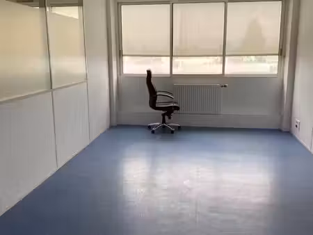 bureaux de 22 m2 za trappes elancourt