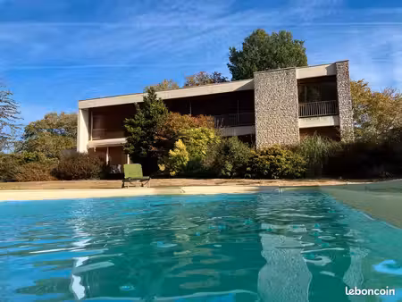 maison d'architecte avec piscine à 12 min de fontainebleau
