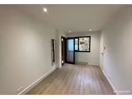 location d’un local de bureau de 19m2