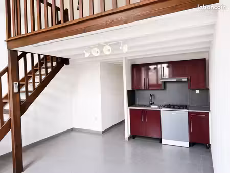 à louer – appartement t2 de 46m² à l’entrée de la cité médiévale de vaison-la-romaine