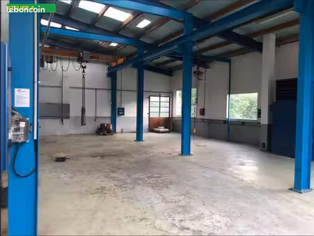 ateliers 200 & 400m² + bureaux