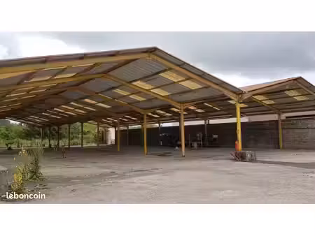 entrepot 1150m2