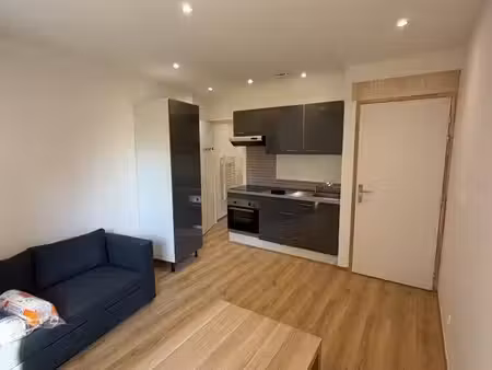 studio meublé renové centre ville