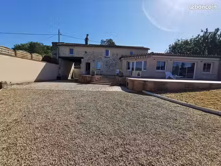 propriété 7 pièces 157 m²