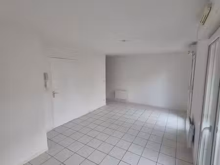 studio location 29m² montereau ville basse