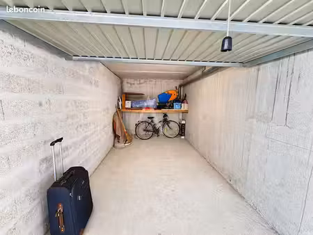 parking/box 18 m² les sables d olonne