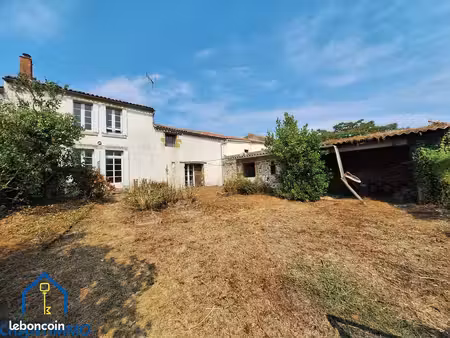 propriété 3 pièces 98 m²
