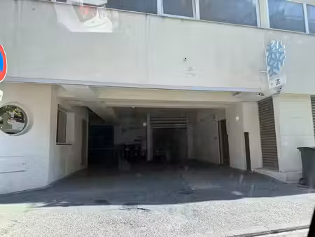 location garage 13 m² à hyères (83400)